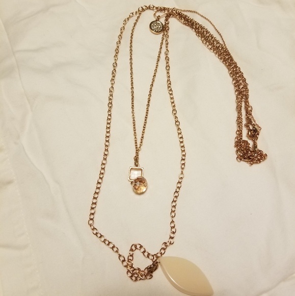 Three Strand Fashion Jewelry Necklace Rose Metal - Picture 3 of 4